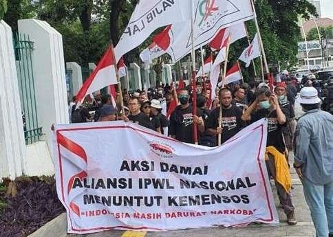 Aliansi IPWL se-Indonesia mendatangi kantor Menteri Sosial Tri Rismaharini untuk meminta kejelasan keberlangsungan IPWL. (Foto: Istimewa)