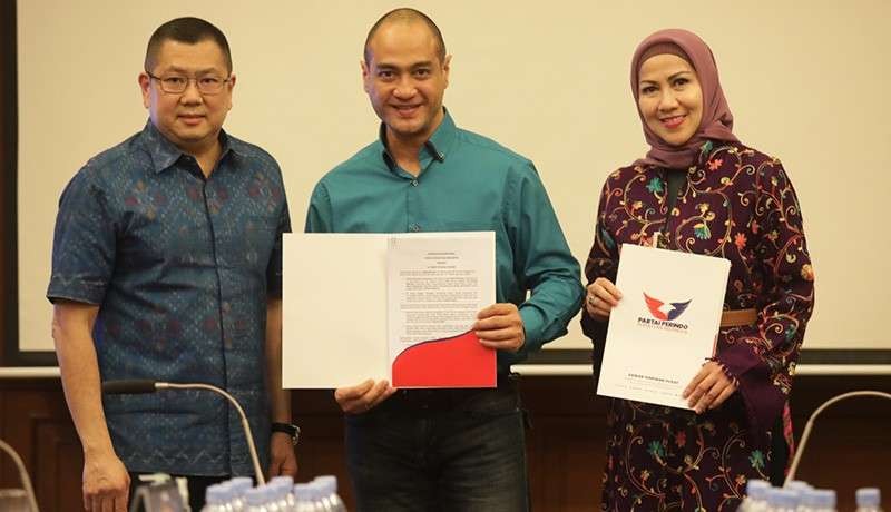Pasangan Venna Melinda dan Ferry Irawan gabung menjadi calon legislatif (caleg) dari Partai Perindo. (Foto: Instagram)