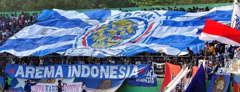 Bendera Klub Arema Indonesia berkibar di Stadion Gajayana, Malang (Foto: Instagram/@Aremaindonesiaid)
