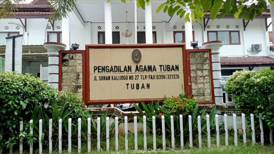 Kantor Pengadilan Agama Tuban mencatat 516 perkara dispensasi nikah. (Foto: Khoirul Huda/Ngopibareng.id)