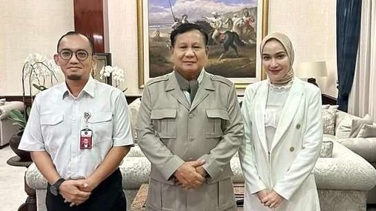 Dahnil Anzar Simanjuntak, juru bicara (Jubir) Menhan Prabowo Subianto, dan Muna Soraya Putri. (Foto: Twitter)