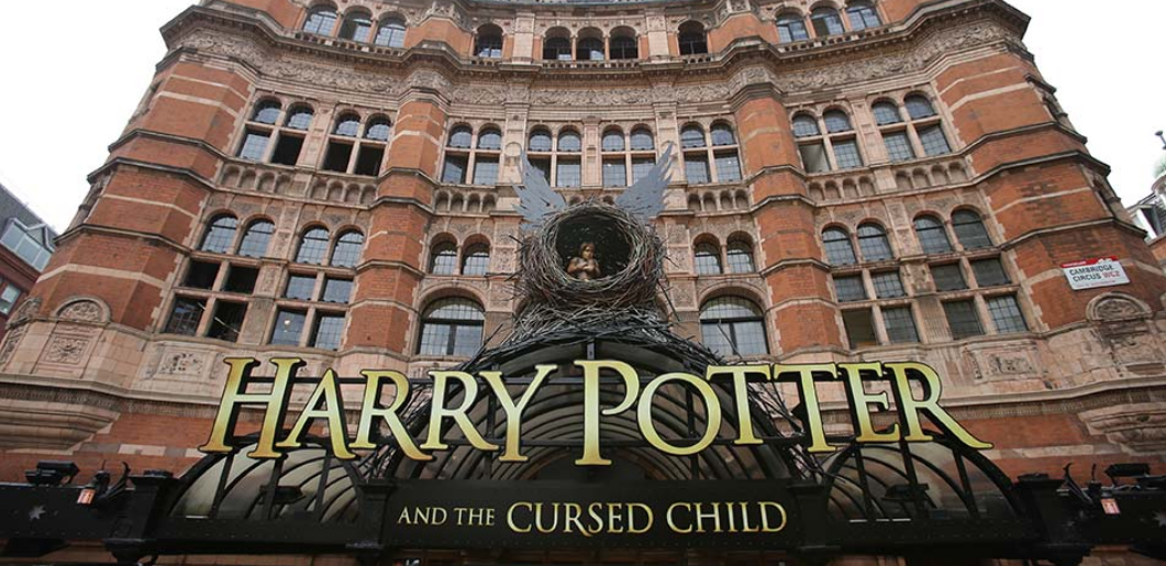 Teater Harry Potter memakan korban setelah seorang pekerja tewas tergencet toilet hidrolik. (Foto: Astoawani)