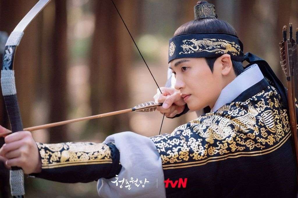 Park Hyung Sik berakting di drakor Our Blooming Youth. (Foto: tvN)