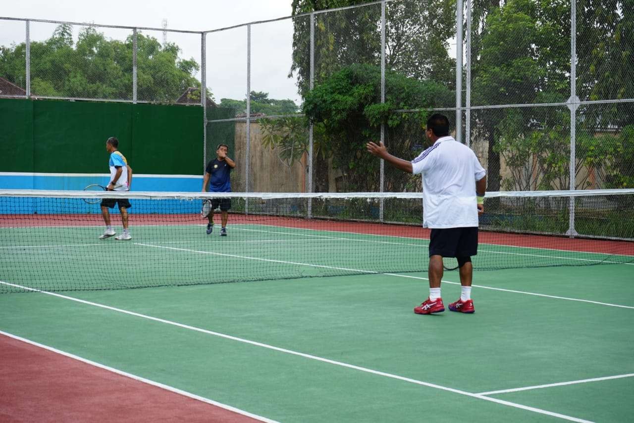 Semangat Para Atlet Veteran Tenis di Blora, Membumikan Olahraga (Ahmad Sampurno/ ngopibareng.id)