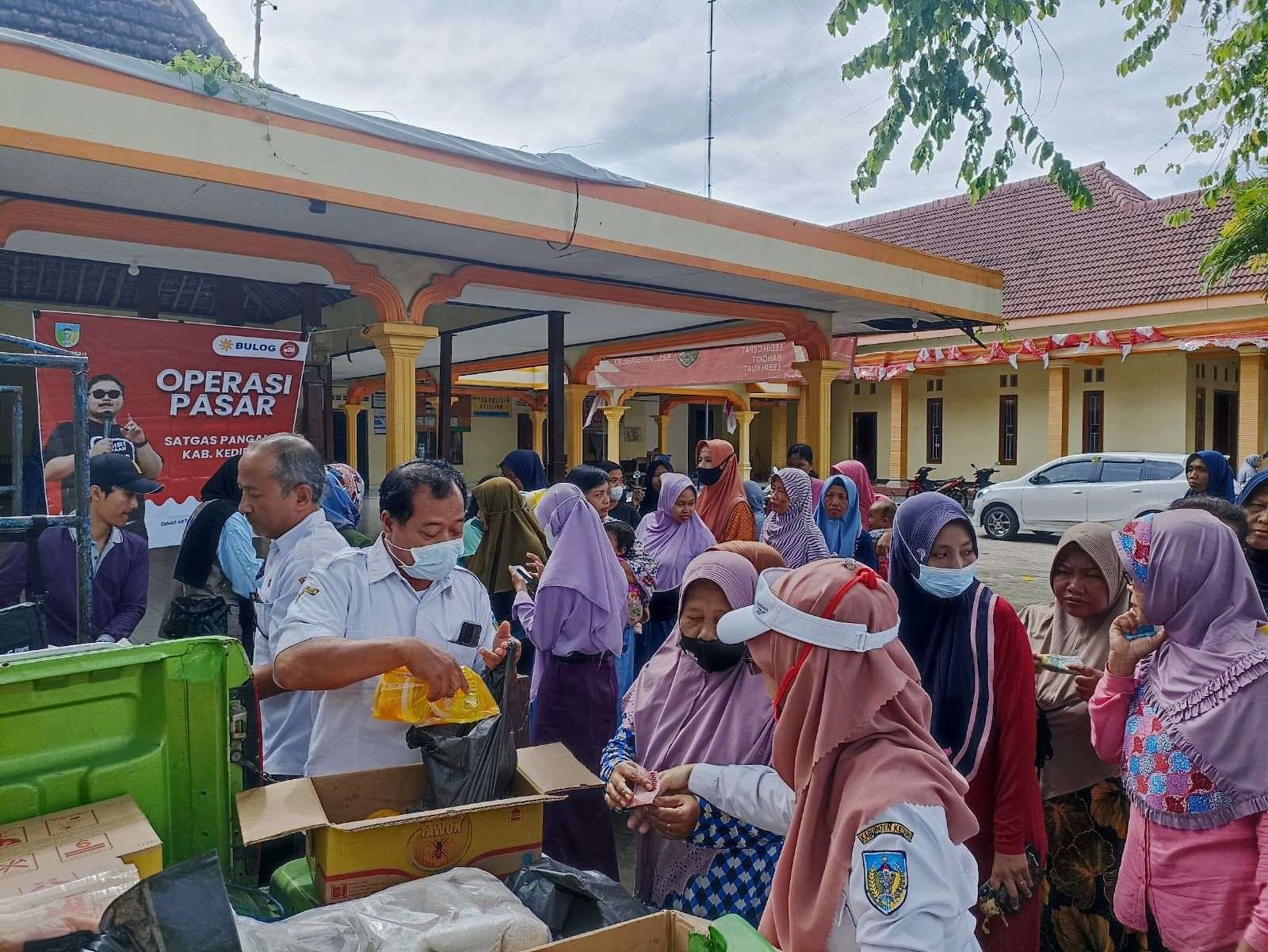 Tekan Harga Beras Pemkab Kediri Gelar Operasi Pasar (Foto Kominfo kabupaten Kediri)