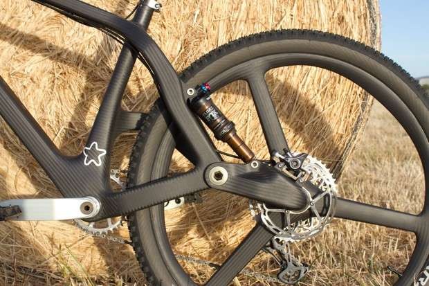 Veli Mountain Bike menciptakan suspensi belakang unik dengan sistem kinematic. (Foto: Istimewa)