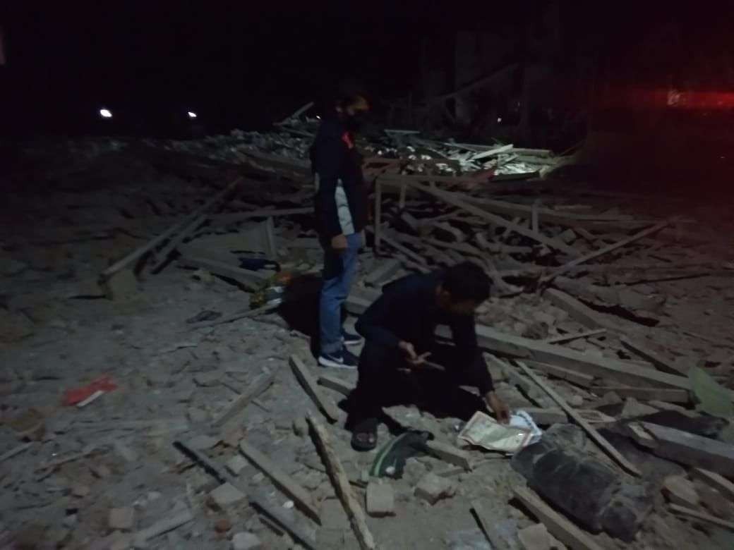 Sejumlah rumah rata akibat ledakan dahsyat di Ponggok Blitar. (Foto: Istimewa)