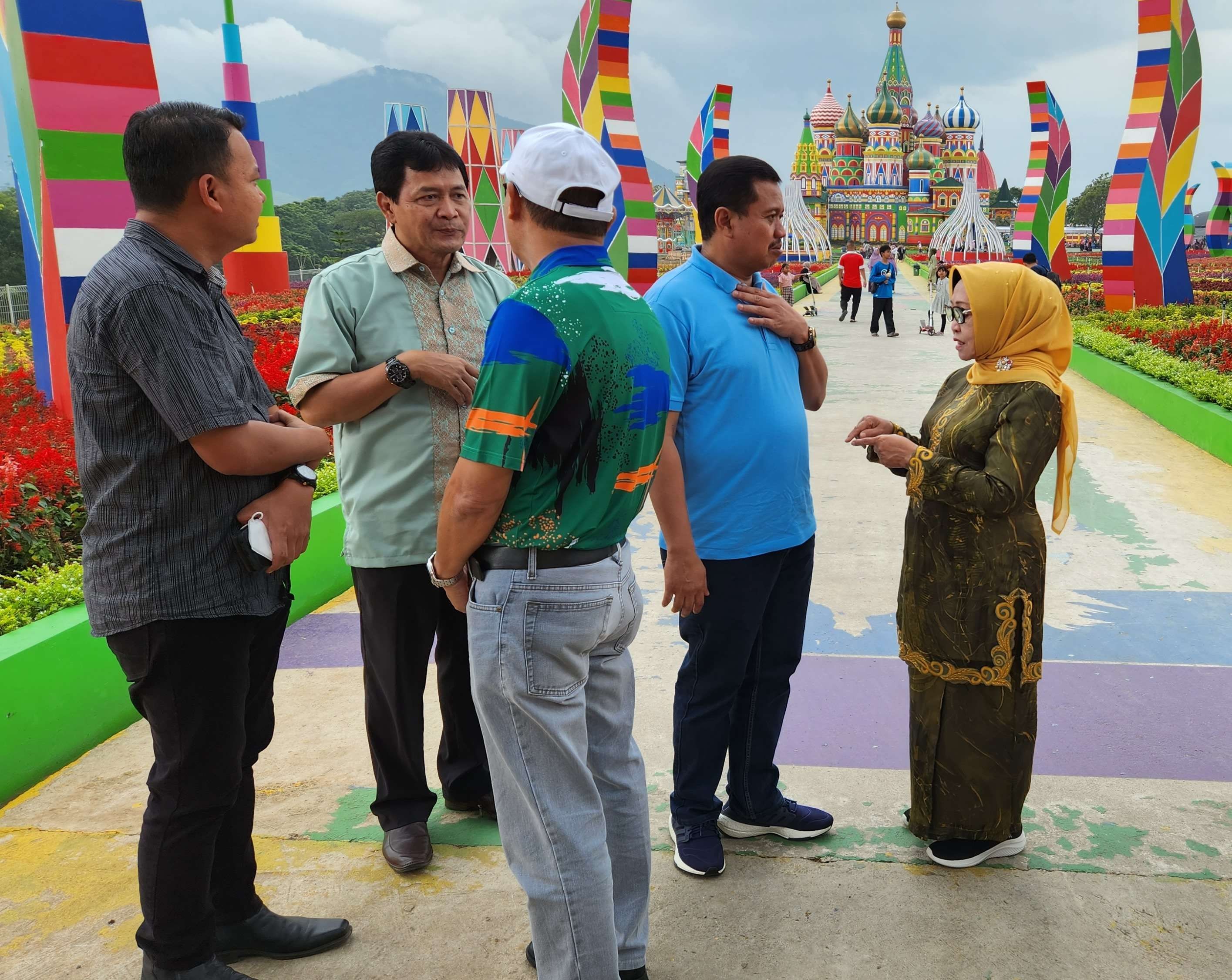 Kunjungan silaturahmi Bupati Jombang Mundjidah Wahab ke Kabupaten Sumedang, disambut Bupati Dony Ahmad Munir pada Minggu 19 Februari 2023. (Foto: Istimewa)