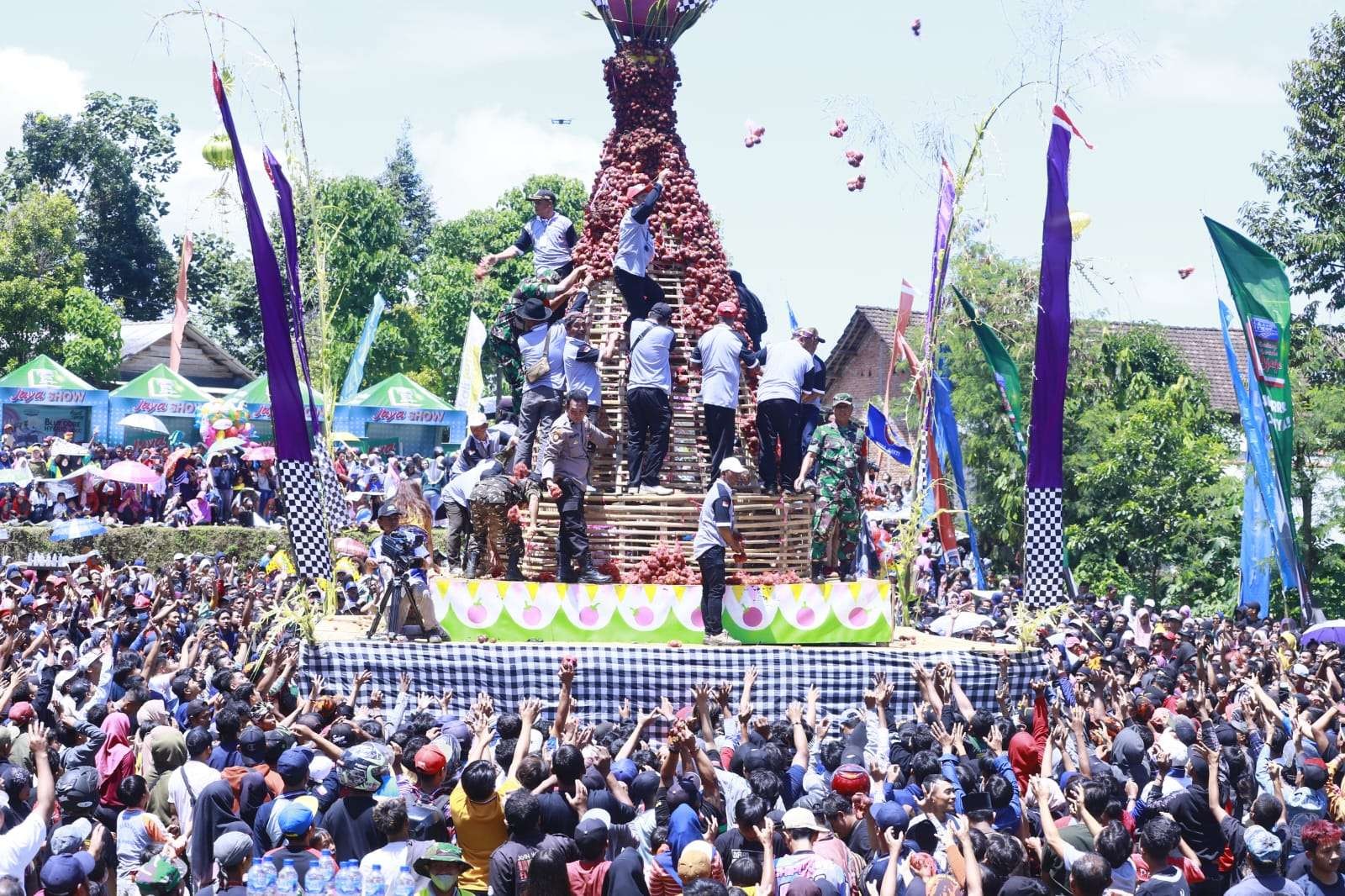 Event Tumpengan Manggis di Desa Jarak, Kecamatan Wonosalam, Kabupaten Jombang, berjalan lancar dan sukses, Minggu 19 Februari 2023. (Foto: Istimewa)