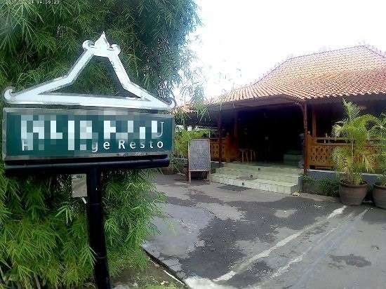 Restoran milik ibu Mario Dandy Satrio banjir ulasan negatif dari netizen dan dapat bintang satu. (Foto: Facebook)