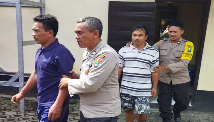 Pencuri sepeda motor dan penadahnya ditangkap Unit Reskrim Polsek Mayang (Foto: Dok Polsek Mayang)