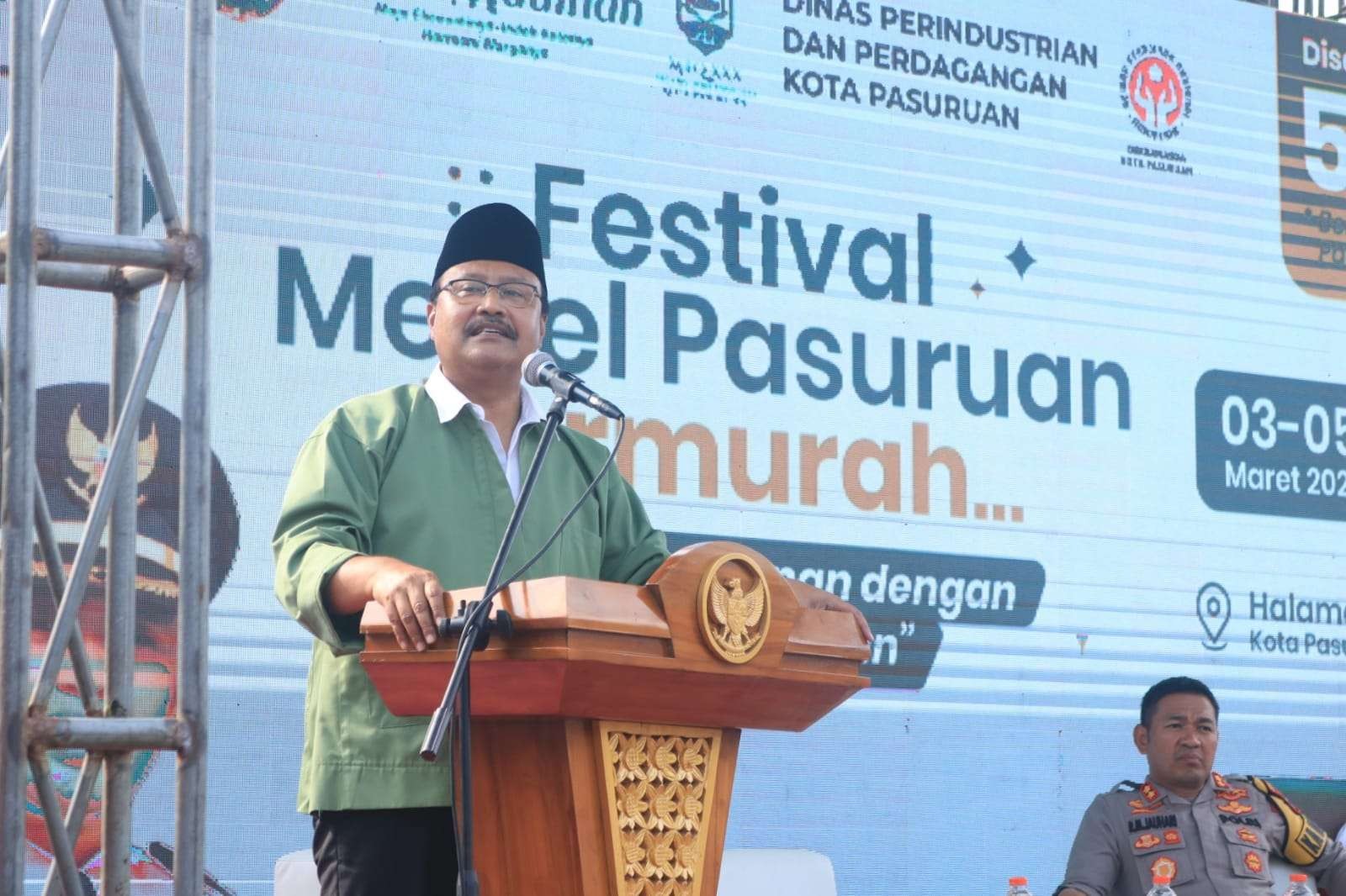 Walikota Pasuruan Saifullah Yusuf (Gus Ipul) secara resmi membuka festival bertema "kualitas terdepan dengan harga jor-joran". (Foto: Pemkot Pasuruan)
