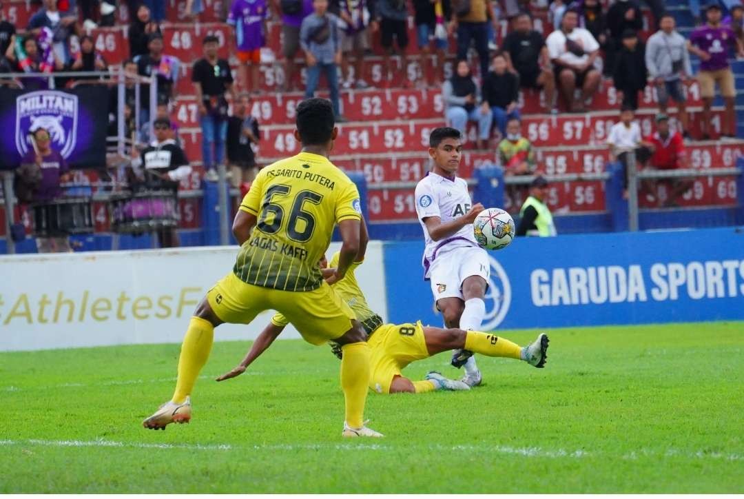 Jelang Lawan Persib, Persik tak libur dan menggelar uji coba rotasi pemain. (Foto: Media Officer Persik Kediri)