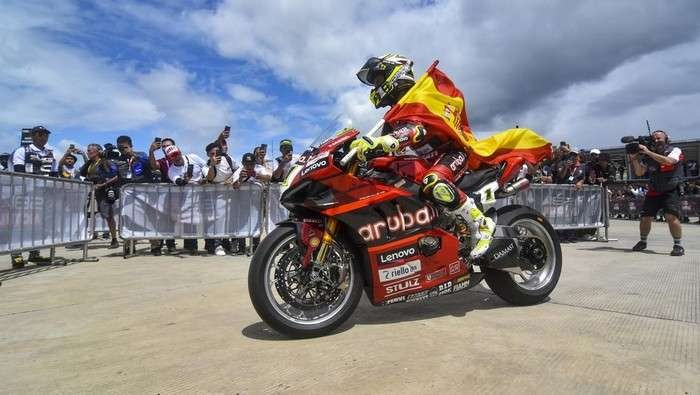Pembalap Aruba Racing Ducati, Alvaro Bautista juara Race 2 World Superbike (WSBK) Indonesia 2023.(Foto: Youtube)
