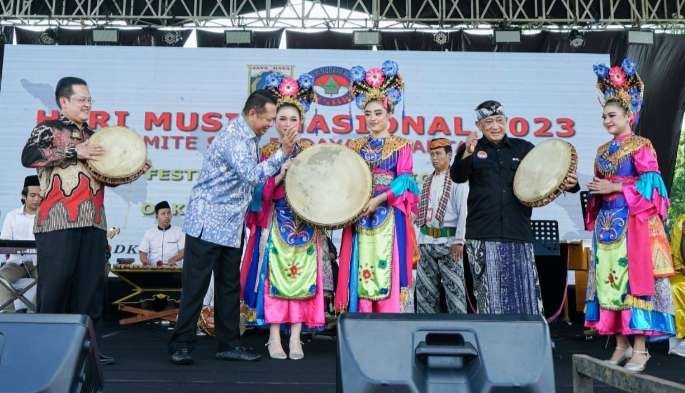 Ketua MPR RI Bambang Soesatyo membuka  Festival Musik dan Orkestra Musik Nusantara (Foto : MC MPR)
