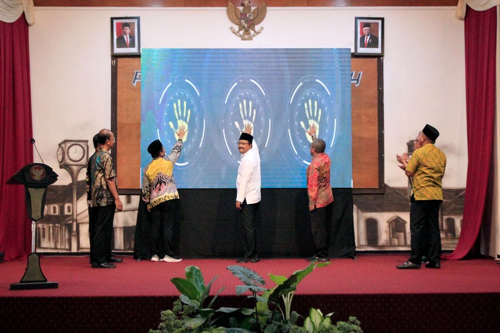 Pemerintah Kota Pasuruan meluncurkan Aplikasi Sistem Informasi Kearsipan Dinamis Terintegrasi (Srikandi) di Gedung Gradhika, Kamis, 16 Maret 2023. (Foto: Dok Pemkot Pasuruan)