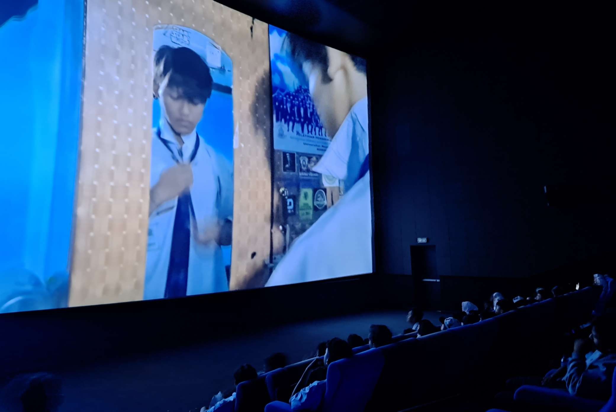 Pemutaran film karya siswa-siswi SMP Muhammadiyah 2 Surabaya yang diputar di Bioskop. (Foto: Pita Sari/Ngopibareng.id)