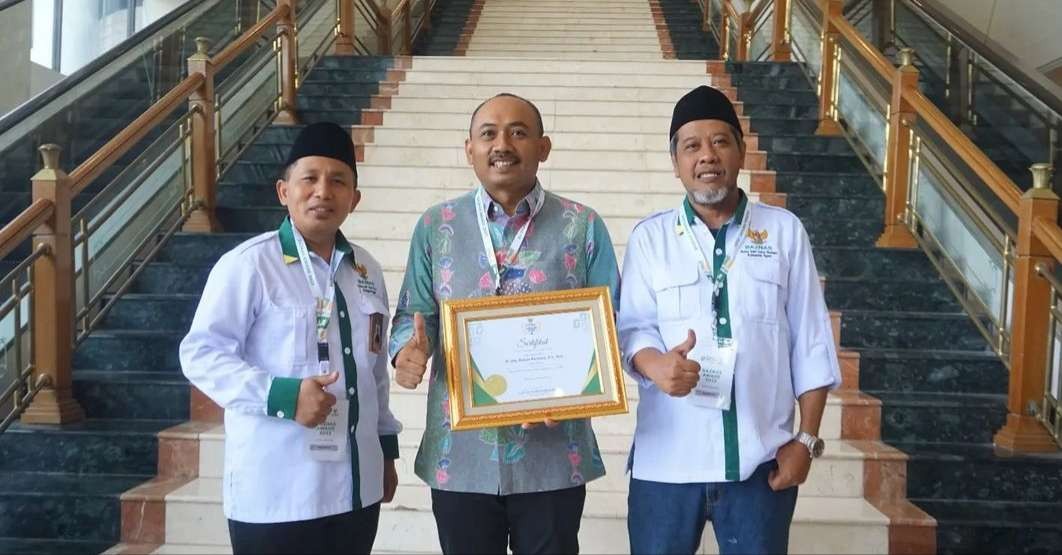 Bupati Ngawi Ony Anwar Harsono meraih BAZNAS Award 2023 kategori Bupati Pendukung Utama Pengelolaan Zakat. (Foto: Instagram @masonyanwar)