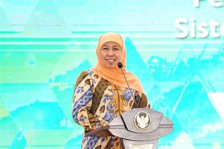 Gubernur Jawa Timur, Khofifah Indar Parawansa, melarang tempat hiburan malam beroperasi selama Ramadan. (Foto: Humas Jatim)