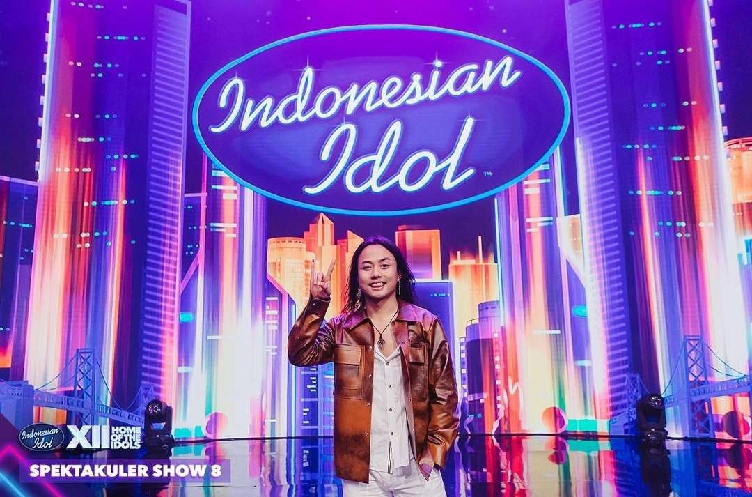 Neyl Author tereliminasi dari babak Spektakuler Show Indonesian Idol usai membawakan lagu Cari Pacar Lagi milik band ST12. (Foto: Instagram @indonesianidolid)