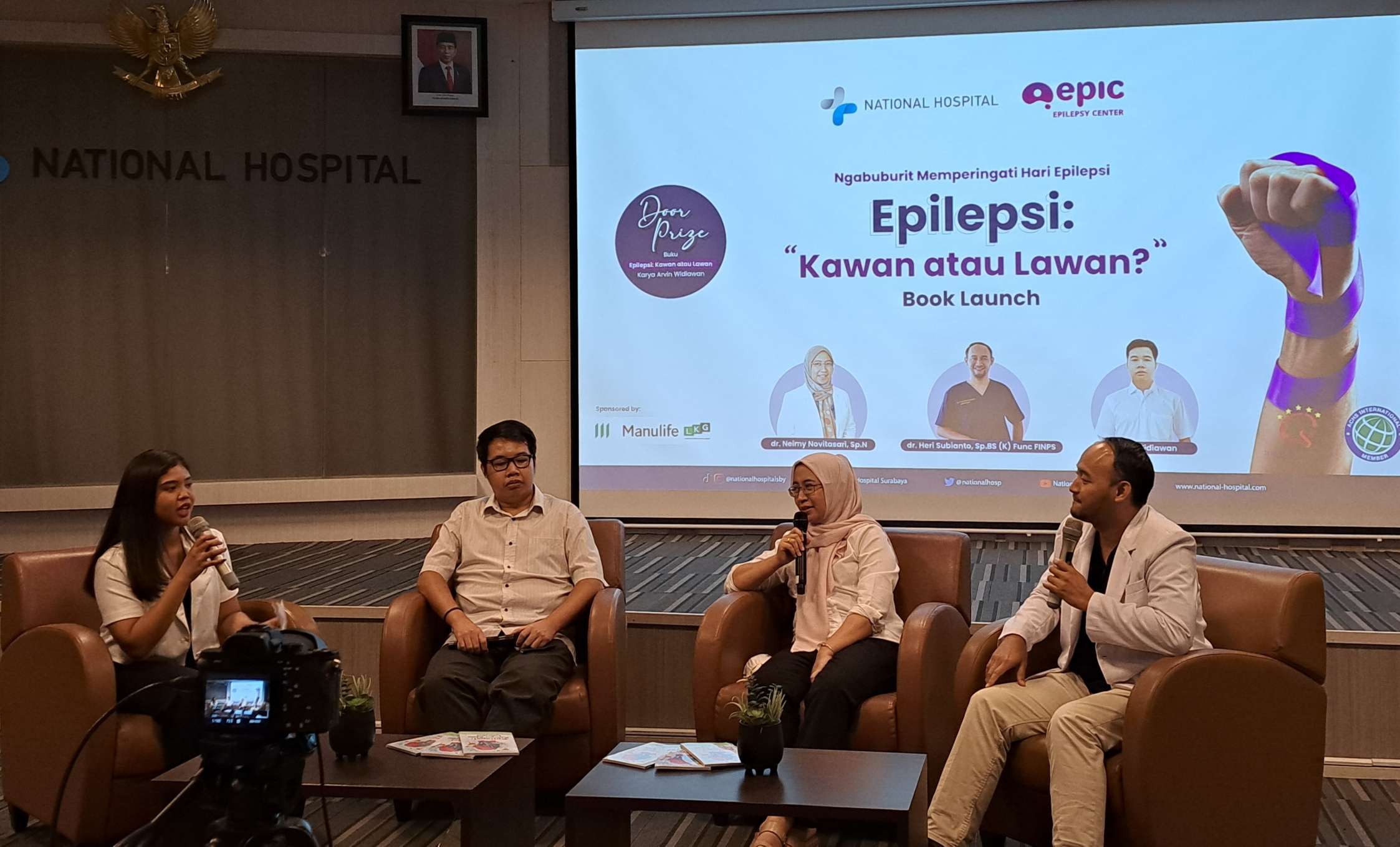 Dokter Heri Subianto (paling kanan) dalam talk show epilepsi "Kawan atau Lawan". (Foto: Pita Sari/Ngopibareng.id)