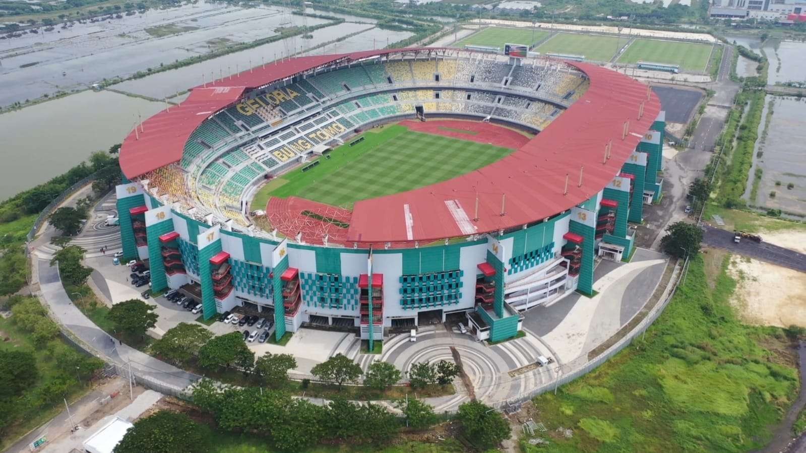 Stadion Gelora Bung Tomo (GBT) yang ditunjuk sebagai salah satu venue Piala Dunia U20. (Foto: Humas Pemkot Surabaya)