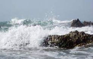 Penduduk dan nelayan di pesisir perairan Indonesia diminta waspada dengan potensi gelombang tinggi. BMKG memprakirakan ada gelombang tinggi. (Foto: Unsplash)