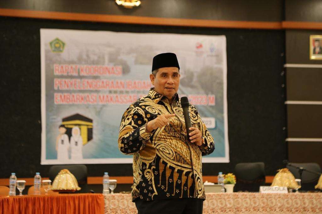 Direktur Pengelolaan Dana Haji dan Sihdu Jaja Jaelani menjelaskan fasilitas dan layanan untuk jemaah haji Indonesia, termasuk kemudahan akses dan kenyamanan aktivitas jemaah haji lansia. (Foto: Dok Kemenag)