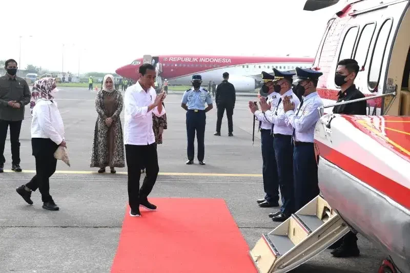 Presiden Joko Widodo dan Ibu Negara Iriana Joko Widodo melakukan kunjungan kerja ke Tuban, Jawa Timur, Kamis, 6 April 2023. (Foto: Setpres)