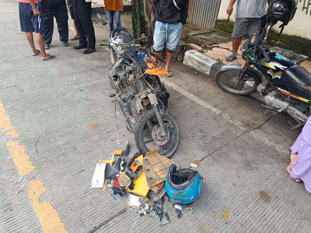 Kondisi motor korban setelah terlibat kecelakaan lalulintas di jalur Pantura Tuban (dok. Polres Tuban)