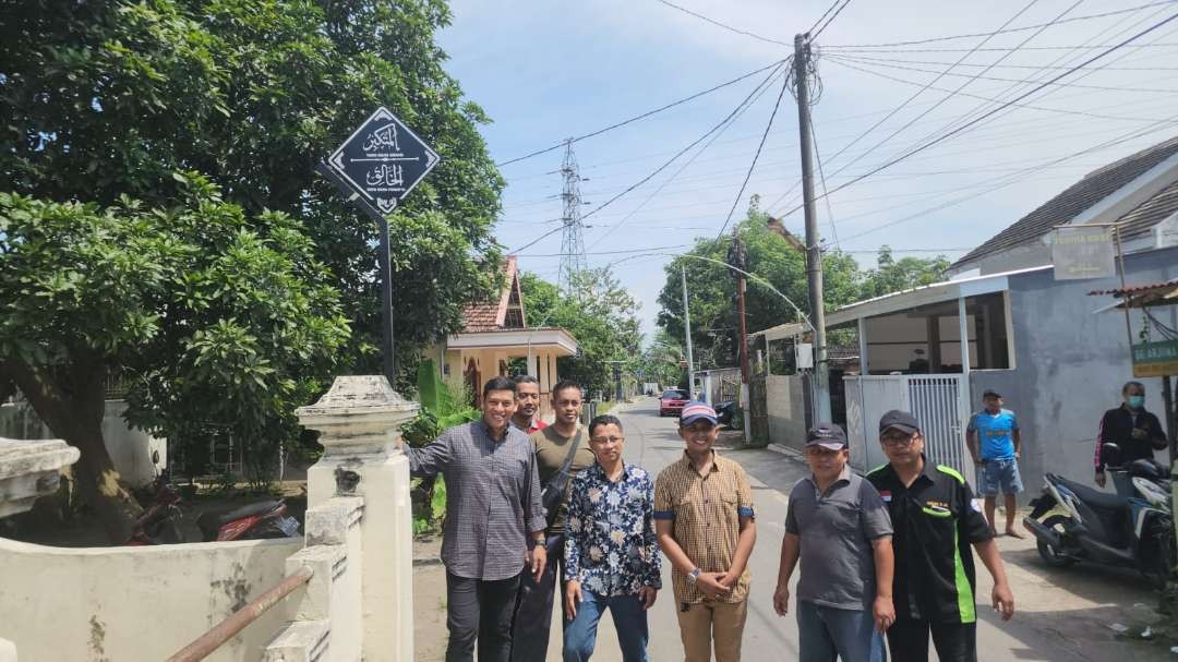 Walikota Kediri Abdullah Abu Bakar secara mendadak datang berkunjung ke lingkungan RW 03 Kelurahan Ngronggo, Kota Kediri. (Foto:  Istimewa)