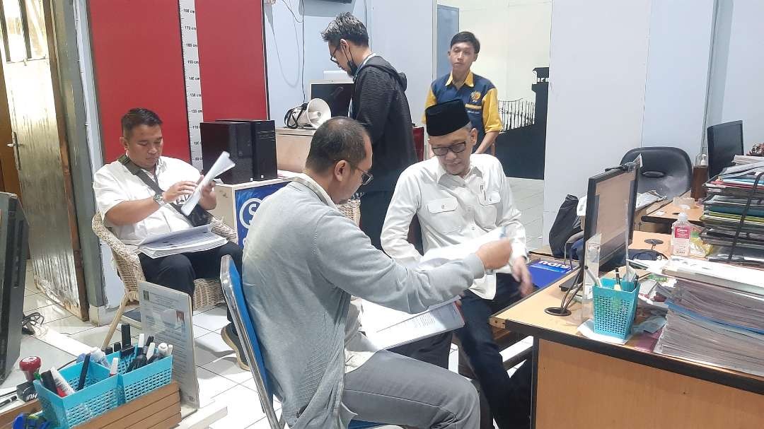 Kanwil Kemenkumham Jatim melakukan pemindahan satu narapidana kasus tindak pidana korupsi dari Rutan Kelas I Surabaya berinisial HA. (Foto: Dok Kemenkumham)