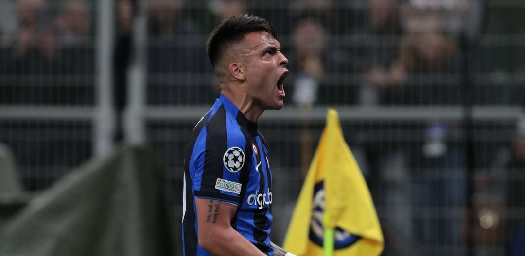 Lautaro Martinez mencetak gol kedua Inter Milan saat ditahan imbang 3-3 oleh Benfica di leg kedua perempat final Liga Champions 2022-2023, Kamis 20 April 2023 di Stadion Giuseppe Meazza. (Foto: Twitter/@Inter)