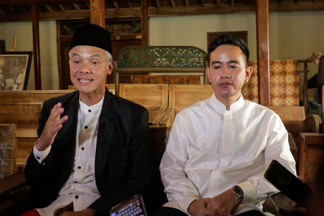Gubernur Jawa Tengah Ganjar Pranowo dan Walikota Solo Gibran Rakabuming Raka melanjutkan program kerja Presiden Joko Widodo. (Foto: Istimewa)