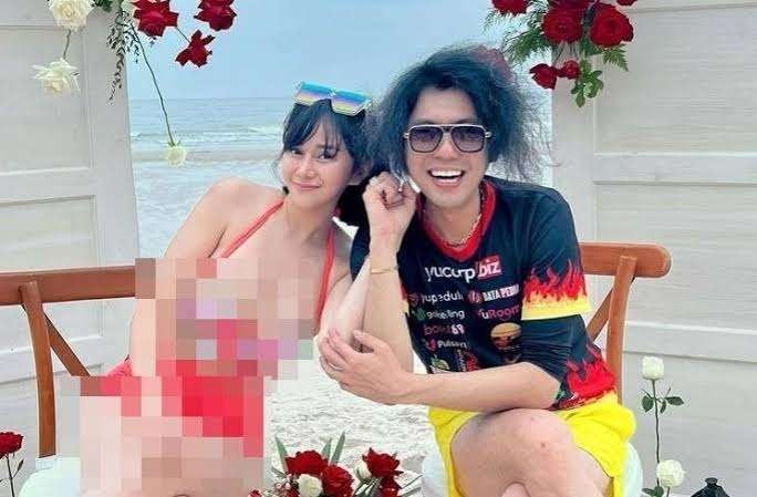 Denise Chariesta pamer liburan di Thailand bareng pacar berinisial JK. Kondisinya tengah hamil 10 minggu. (Foto: Instagram)