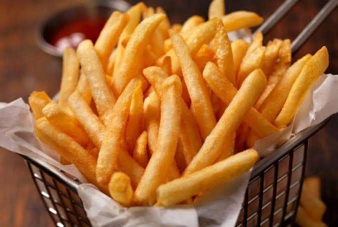 Penelitian mengungkap konsumsi kentang goreng penyebab risiko kecemasan dan depresi yang lebih tinggi. (Foto: Twitter)