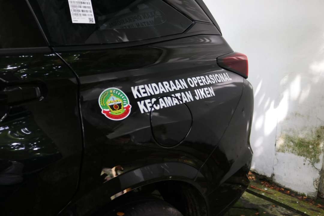 Mobil Dinas operasional kecamatan dilengkapi stiker khusus (Humas Pemkab Blora)