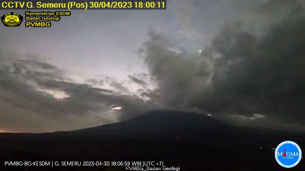 Terpantau. Aktivitas Gunung api Semeru terpantau sebanyak 21 kali erupsi pada Minggu 30 April 2023.(Foto: dok. magma.esdm)