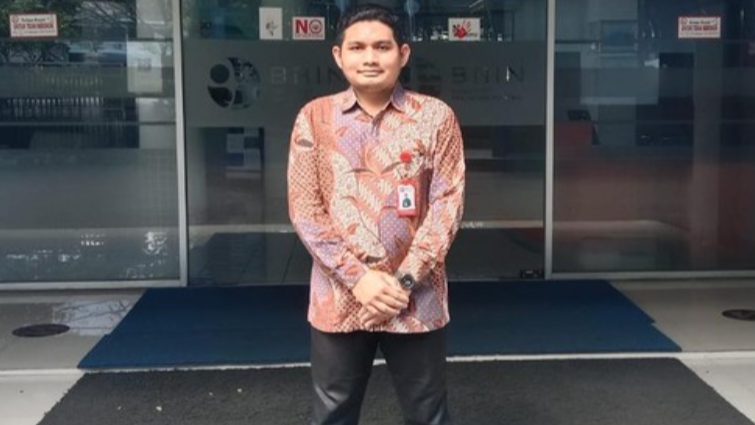 Peneliti Astronomi Badan Riset dan Inovasi Nasional (BRIN) Andi Pangerang (AP) Hasanuddin, ditahan Penyidik Dittipidsiber Bareskrim Polri. (Foto: Dok. Facebook)