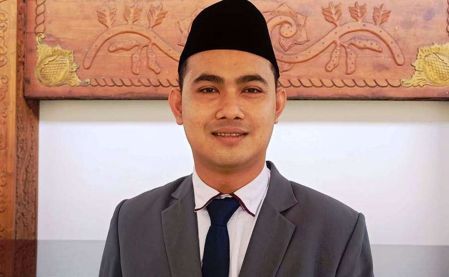 Koordinator Divisi Teknik KPU Kabupaten Banyuwangi Ari Msutofa (Foto: Muh Hujaini/Ngopibareng.id)