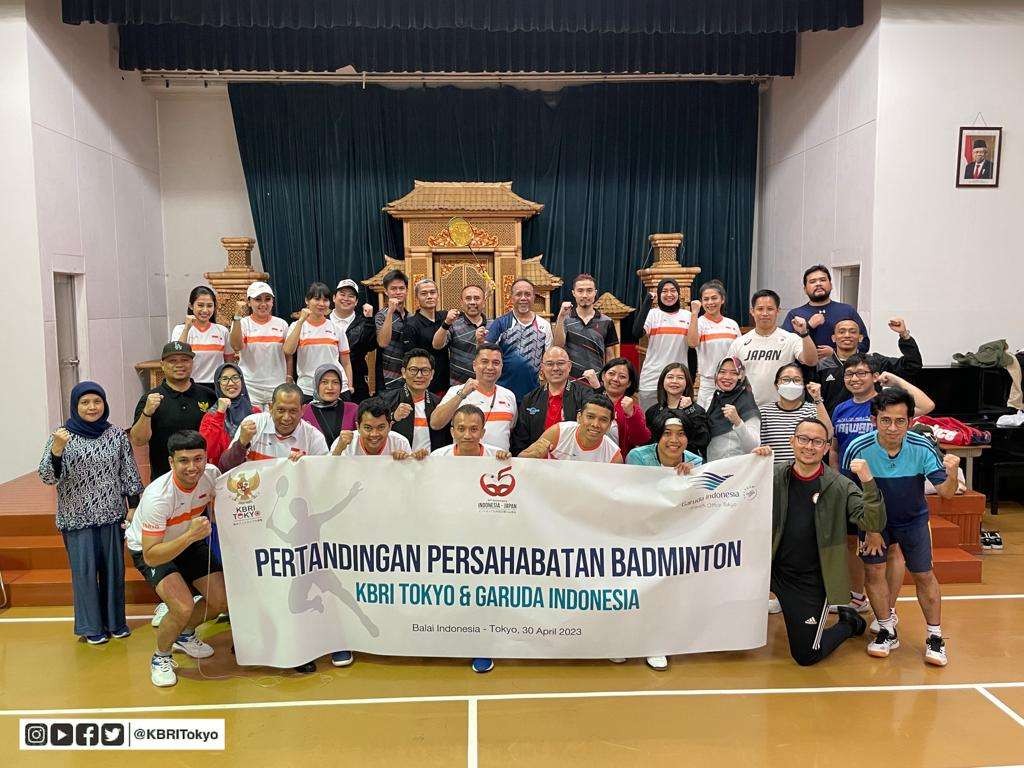Kedutaan Besar Republik Indonesia (KBRI) Tokyo dan Asosiasi Pilot Garuda (APG) selenggarakan pertandingan persahabatan badminton. (Foto: Dok KBRI Tokyo)