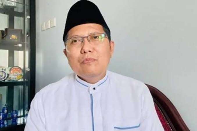 KH Cholil Nafis mengabarkan, insiden penembakan di kantor MUI Jakarta, Selasa 2 Mei 2023. (Foto: Twitter)