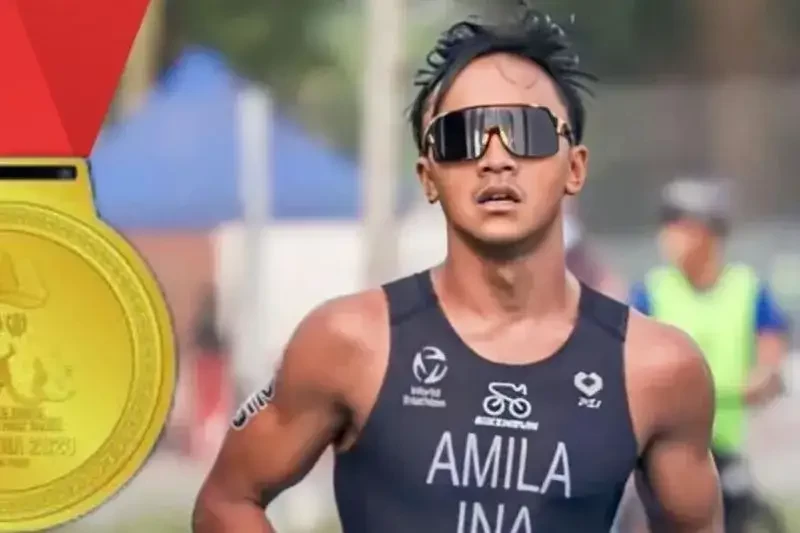 Rashif Amila Yaqin menyumbang medali emas pertama untuk Kontingen Indonesia di SEA Games XXXII/2023 Kamboja dari cabor aquatlon perseorangan putra. (Foto: Ant)