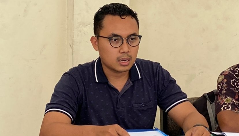 Koordinator Posko THR LBH Surabaya, Dimas Prasetyo (Foto: Andhi Dwi/Ngopibareng.id)