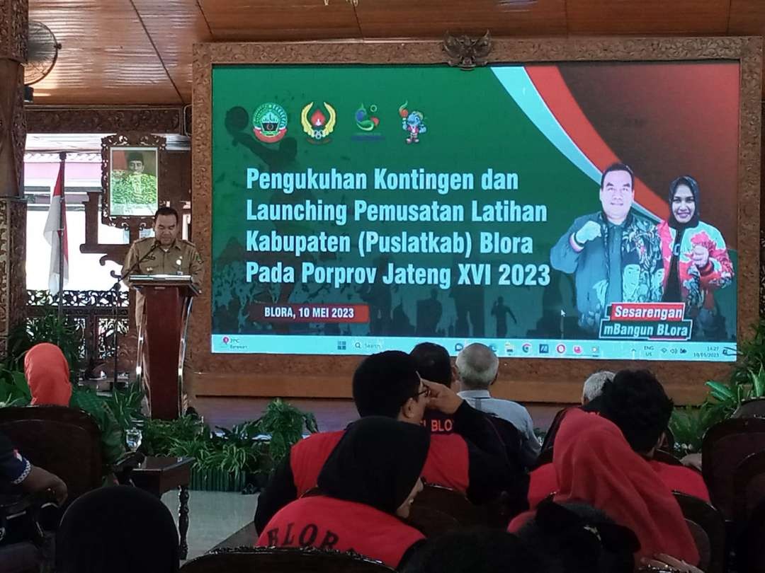 Bupati Blora Arief Rohman, secara langsung melakukan launching Puslatkab di pendapa kabupaten, (Foto: KONI)