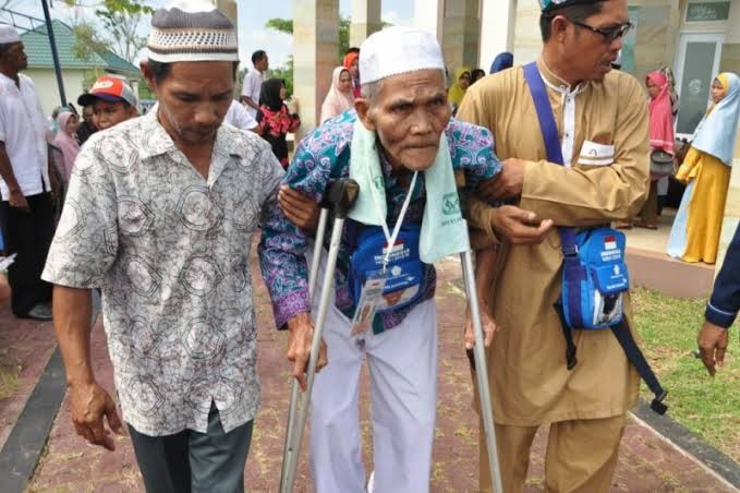 Bagi lansia dan orang sakit, ada amalan ibadah haji yang digolongkan dalam kategori rukhsah (mendapat kemudahan dan keringanan) yang dikemukakan para fuqaha (ahli fikih). (Foto: Istimewa)