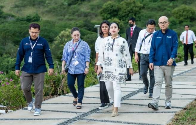 Ketua DPR RI Puan Maharani meninjauiMICE Golo Mori, Puan: Akan  Perkuat  Pariwisata Labuan Bajo ( foto: Media Parlemen)