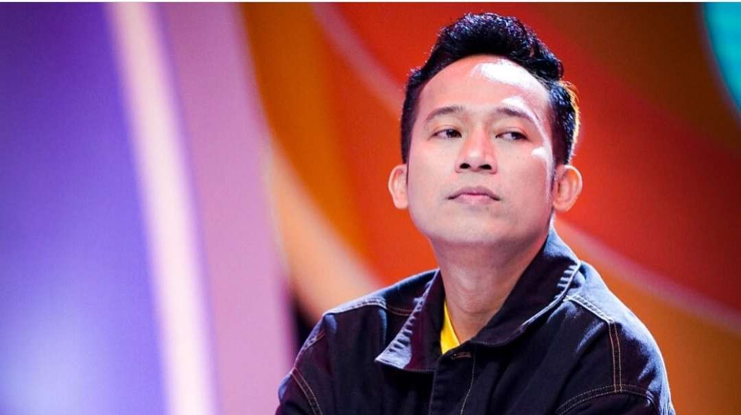 Komedian sekaligus presenter Denny Cagur bakal calon legislatif (bacaleg) PDIP. (Foto: Instagram @dennycagur)