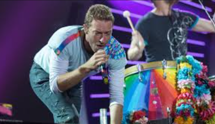 Partai di Malaysia menolak koser Coldplay, namun PM Anwar Ibrahim menyambut kedatangan Chris Martin dkk. (Foto: Twitter)
