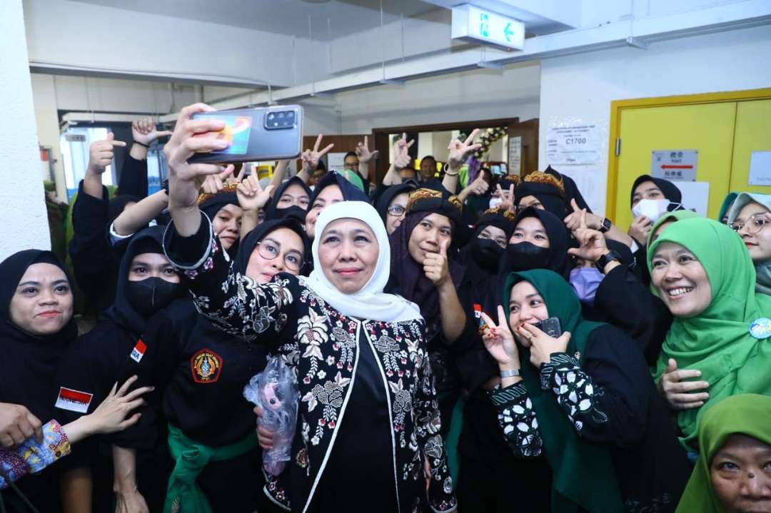 Gubernur Jawa Timur Khofifah Indar Parawansa hadir ke Hongkong bertemu Muslimat NU. (Foto: Humas Pemprov Jatim)